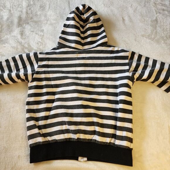 Yings Kids Size Medium Black And White Striped Zip Hoodie Alcatraz Swim Team - Picture 7 of 8